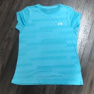 ⭐️3 for $15⭐️ Under Armour. Blue t-shirt. Size L.